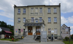 Kto zasiądzie w radzie bardzkiej gminy? Poznaj kandydatów na radnych w swoim okręgu