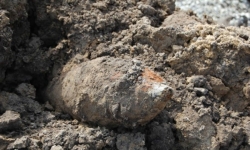 Granat moździerzowy znaleziony na polu. Interweniowali saperzy z Brzegu