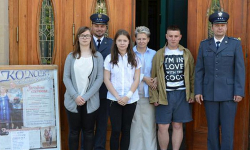 Uczniowie rozmawiali ze strażnikami w ramach projektu edukacyjnego