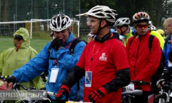 Powiatowy Rajd Rowerowy w deszczowej aurze