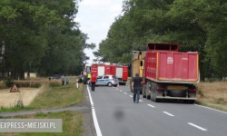 Bus zderzył się z ciągnikiem. Helikopter zabrał rannego do szpitala