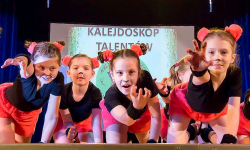 Bogaty repertuar zespołów tanecznych, teatralnych i wokalnych
