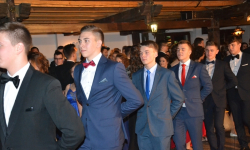 Bal przedmaturalny ząbkowickich licealistów