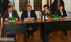 Radni poparli burmistrz. Nowa skarbnik w gminie Ziębice