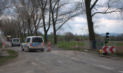 Remont drogi wojewódzkiej. W dwóch miejscach wprowadzono ruch wahadłowy