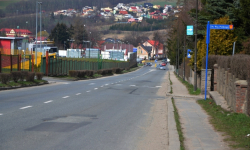 Nowe chodniki, latarnie i zatoczki parkingowe 