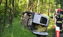 Stracił panowanie nad pojazdem i dachował