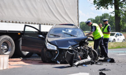 Zderzenie na krajowej ósemce. Pięć osób w szpitalu, droga zablokowana