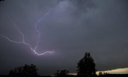 IMGW ostrzega przed burzami na południu Polski