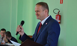 Dyrektorzy pozostaną na swoich stanowiskach