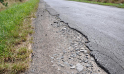 Rusza przebudowa drogi powiatowej Przyłęk-Ożary