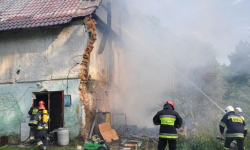 W Czerńczycach płonął pustostan [raport ząbkowickiej straży pożarnej]
