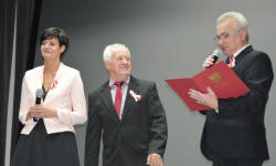 W Złotym Stoku wyrózniono zasłużonych. 98 rocznica Odzyskania Niepodległości