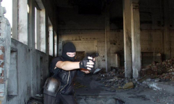 Co robić podczas ataku terrorystycznego? Policjanci uświadamiają [harmonogram spotkań w szkołach]