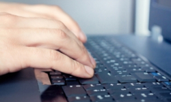 Zamówił przez internet latopa i przelał pieniądze. Kolejny mieszkaniec powiatu ofiarą oszustwa