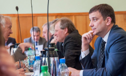 Pozytywna opinia RIO, ale z uwagami. Budżet powiatu na 2017 rok przyjęty. Jakie inwestycje?