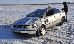 Między Bardem a Przyłękiem dachował volkswagen