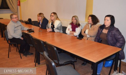 Nauczyciele i dyrektorzy zgodni. Rodzice jeszcze nie wiedzą czego chcą