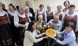 Jubileusz 55 rocznicy ślubu podopiecznych Domu Pomocy Społecznej w Ząbkowicach Śląskich