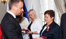 Odznaczenie dla skarbnik Łucji Szczepańskiej