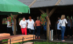 Urzędnicy kupią wiaty do zebrań i imprez