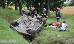 BMW dachowało na krajowej ósemce. W aucie jechały dzieci  [AKTUALIZACJA]