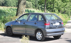 List Czytelnika: Porzucone auto przy drodze wojewódzkiej? [AKTUALIZACJA]