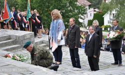 Pod piastowskim orłem uczcili pamięć poległych za Ojczyznę [FOTO]