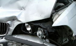 Pijany 23-latek bez prawka wjechał w ogrodzenie posesji. Mężczyzna pogubił się w zeznaniach