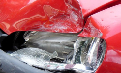 Zderzenie dwóch osobówek na ul. Otmuchowskiej w Ziębicach. Jedna osoba w szpitalu [AKTUALIZACJA]