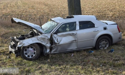 Zderzenie dwóch osobówek na wysokości Olbrachcic Wielkich. Droga zablokowana [FOTO] [AKTUALIZACJA]