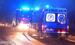 Osobówka wypadła z drogi między Ciepłowodami a Bobolicami [FOTO]