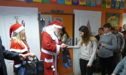 Święty Mikołaj w Domu Pomocy Społecznej w Opolnicy