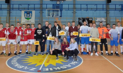 Nauczyciele obronili tytuł najlepszej drużyny Ząbkowickiej Ligi Futsalu