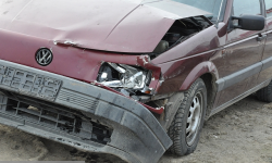 Volkswagen wjechał w tył Daewoo. Kolejna kolizja przy zjeździe do Tarnowa [FOTO]