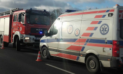 Mężczyzna leżał na dworze przy ujemnej temperaturze. O krok od tragedii
