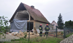 W Starczówku zawaliła się ściana budynku [foto]