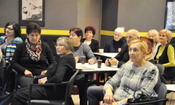 Poznaj nowe metody działania oszustów. Policjanci zapraszają na debatę społeczną