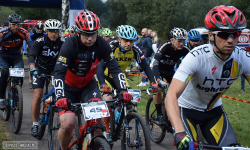 Maraton MTB - Jesień w Mieście Cudów. Ponad stu zawodników na starcie [foto]