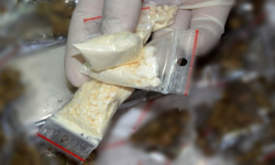 Dwóch 20-latków złapanych z narkotykami. Jeden z nich miał przy sobie 20 porcji amfetaminy