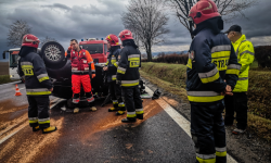Dachowania, kolizje i pożary. 20 interwencji strażaków w ciągu siedmiu dni [raport straży pożarnej]