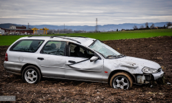 Na ul. Cukrowniczej z drogi wypadł Ford [foto]