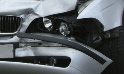 Zderzenie samochodu ciężarowego, busa i osobówek na krajowej ósemce w Braszowicach