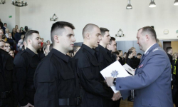 Ślubowanie nowo przyjętych funkcjonariuszy policji