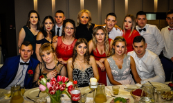 Uczniowie z Zespołu Szkół Zawodowych w Ząbkowicach Śląskich bawili się na studniówce [foto][video]