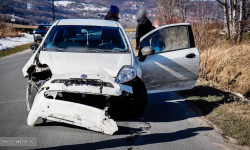 Fiat Punto w rowie nieopodal zjazdu do Mikołajowa [foto]