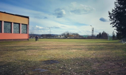 Chcą utworzyć plac zabaw przy szkole w Henrykowie. Potrzebna będzie Twoja pomoc
