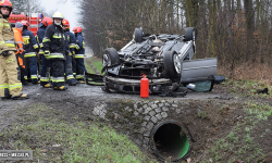 Na krajowej ósemce dachowało BMW [foto]