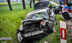 Zderzenie dwóch osobówek na wysokości Tarnowa