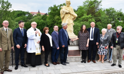 Odsłonięcie figury św. Jana Nepomucena w Bardzie